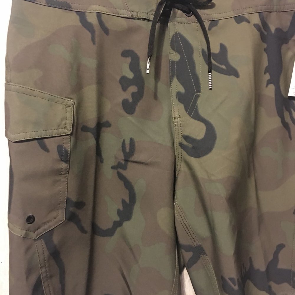 NWT Volcom Board Shorts